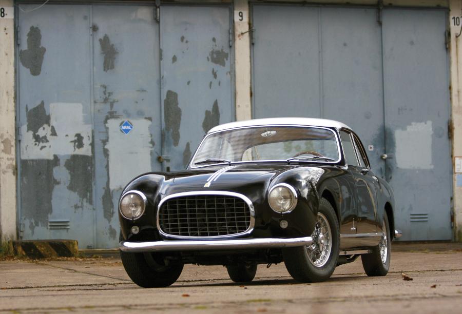  Ferrari 212 Inter Europa Coupe 1952 года  (фото 1 из 11)
